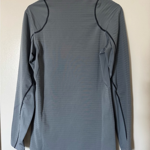 Nike Pro Dri-FIT and Combat Shirt Collection - Gray and Black - Picture 5 of 12